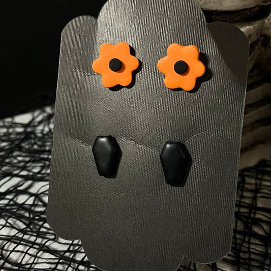 Spooky Flower Set Earrings